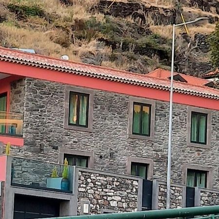 Chale Esmeralda - Charming Studios In Calheta Beach Exterior photo